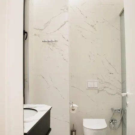 公寓 Lindi's 3/6 *